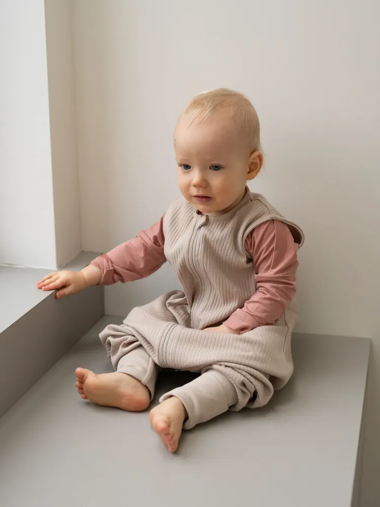 Śpiworek z nogawkami 0,5 tog Prążek beżowy